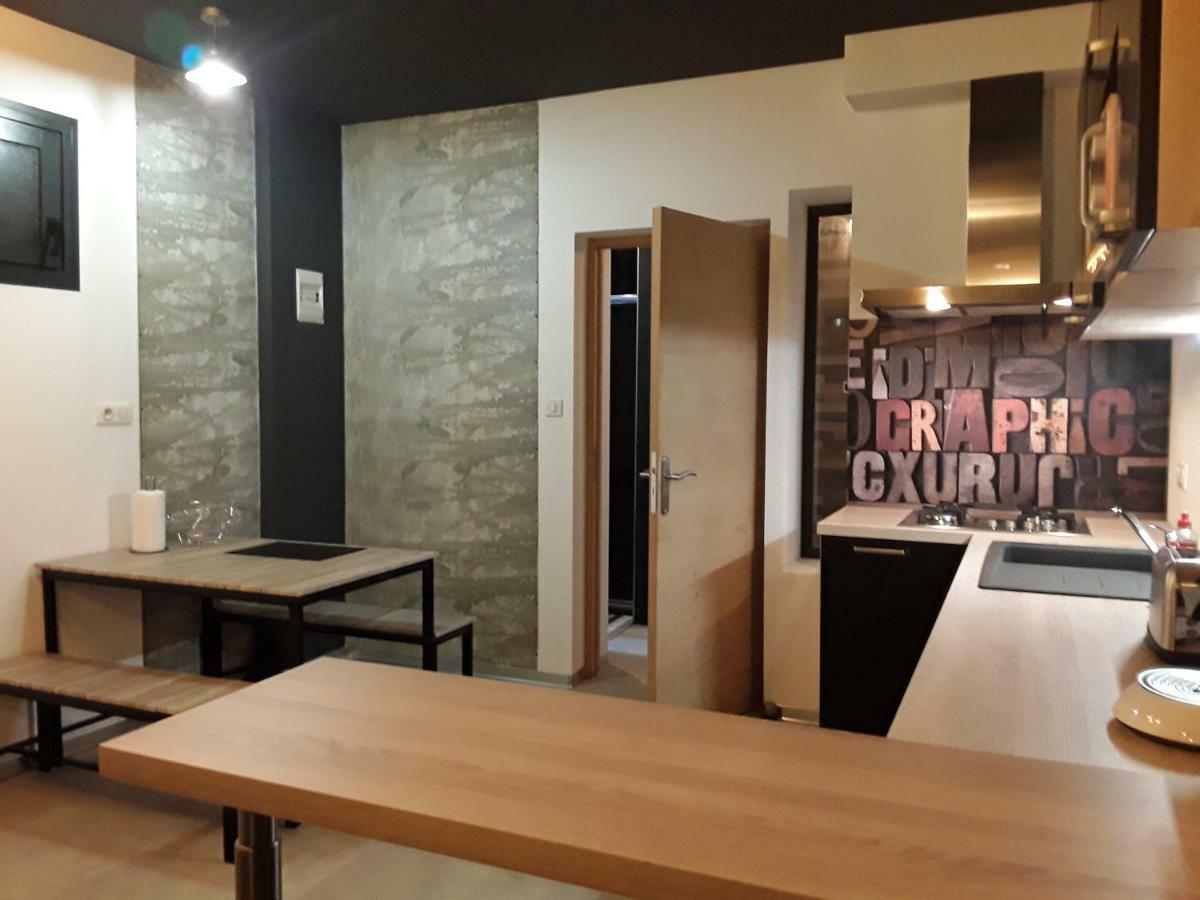 Ferienwohnung Joli 2 Pieces Esprit Loft Moderne Pau Exterior foto
